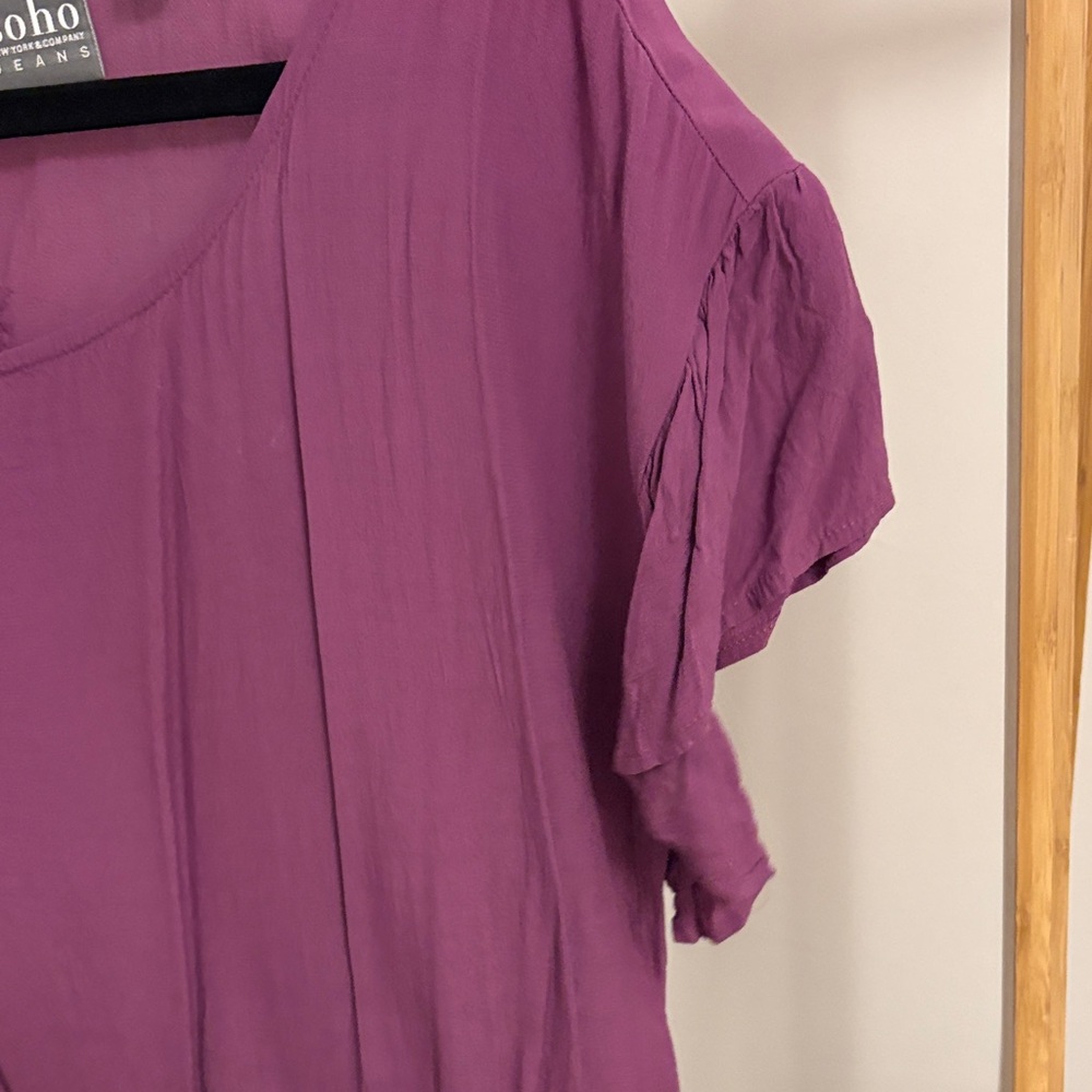 Soho Plum Ruffle-Sleeve Drawstring Hem Blouse - Picture 4 of 6